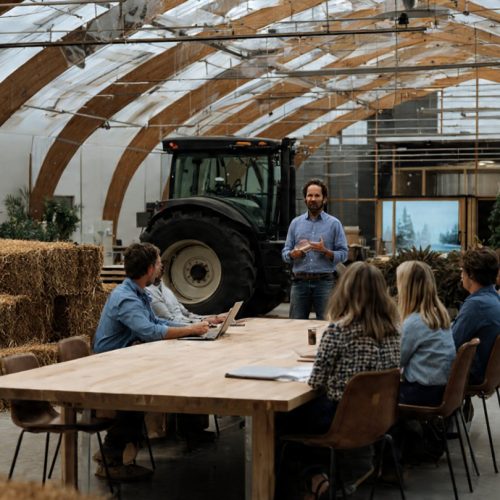 Cultura da Empresa: O Que É e Como Aplicar na Fazenda (Guia Completo).